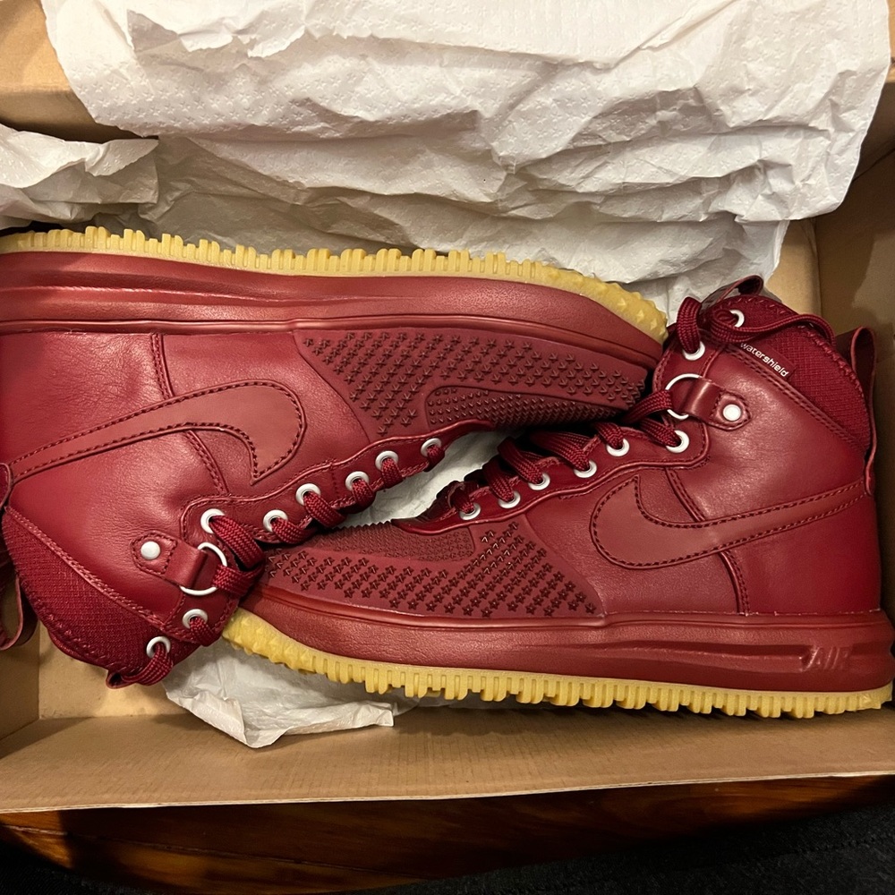 Nike lunar AirForce 1 duckboots @2 pair all sz 9.5men burgundy & NavyBlue